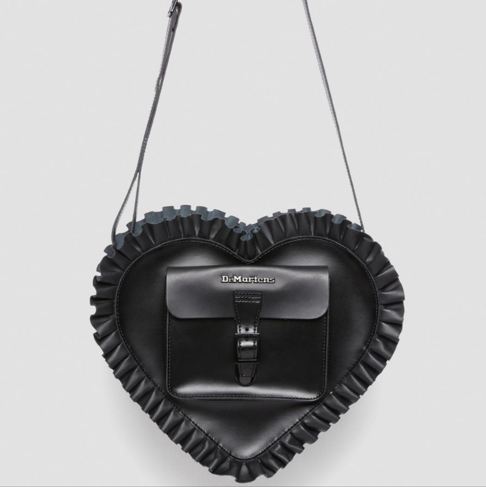 Rare Dr. Martens Heart Shaped Ruffle Leather bag - Picture 2 of 11